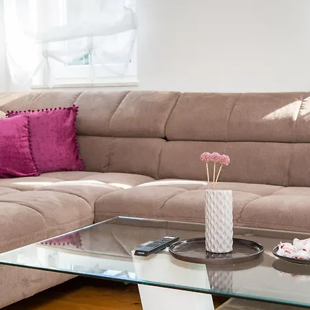 Lana - Sea View With Parking Apartment *