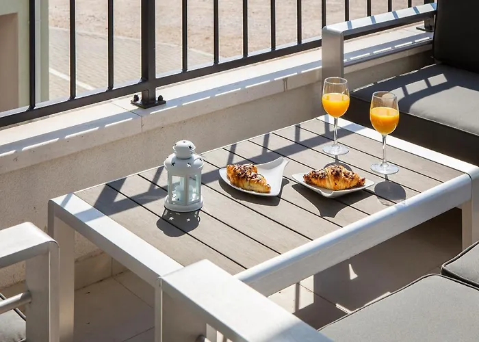 Apartment Lana - Sea View With Parking *