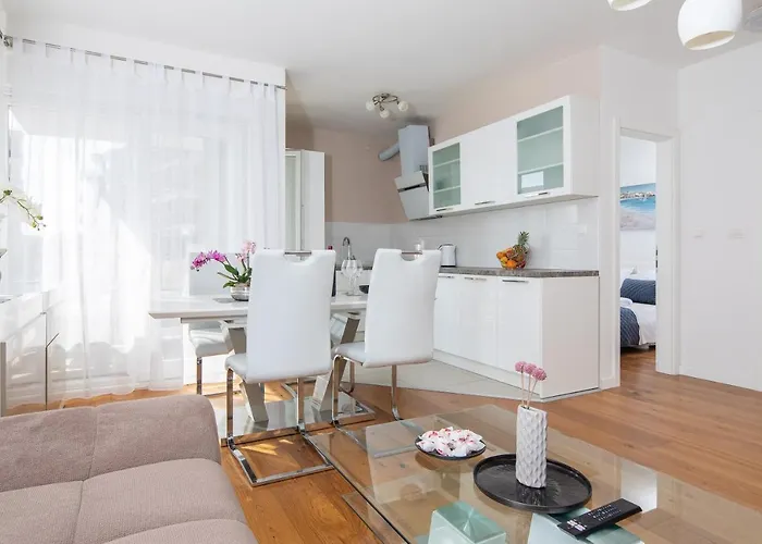 Lana - Sea View With Parking * Makarska